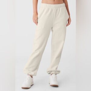 ALO Yoga Accolade Sweats Pants Bone